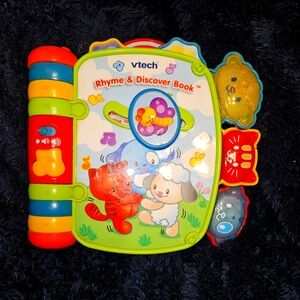 VTECH RHYME AND DISCOVER BOOK
